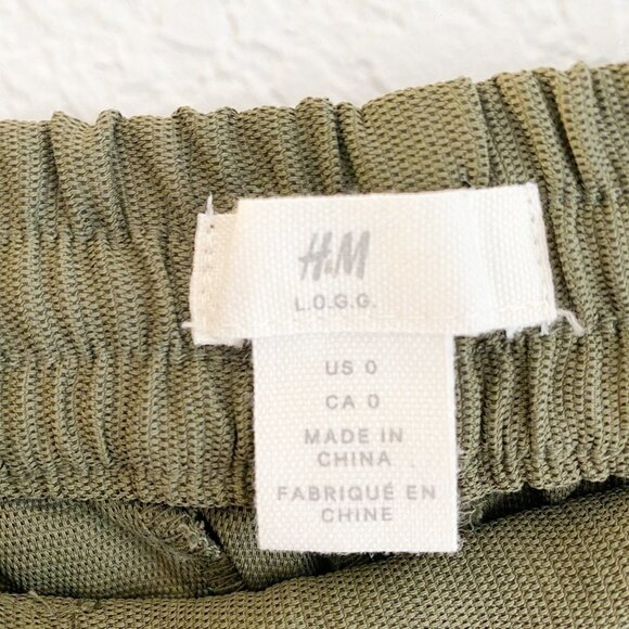 🦋 H&M Olive Green Joggers Pants Business Casual Workwear Size 0 Boho Cute Work - Picture 2 of 5